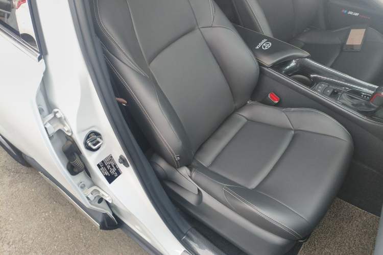 Used Toyota IZOA 2023 2.0L Yixing Version
