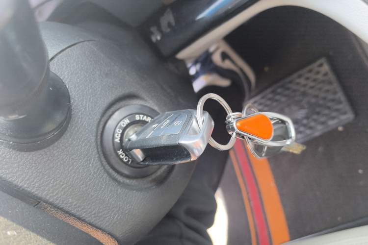 Used JAC Group Refine M5 2019 1.9T Diesel Manual Business Edition