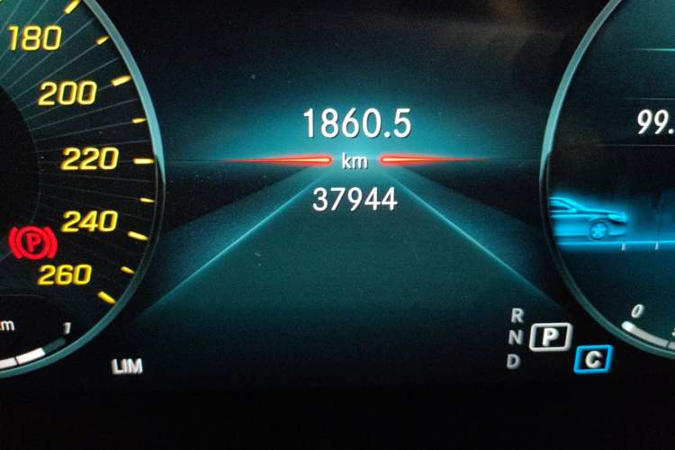 Used Mercedes-Benz C-Class 2021 C 260 L Sport Edition Odometer Close Up