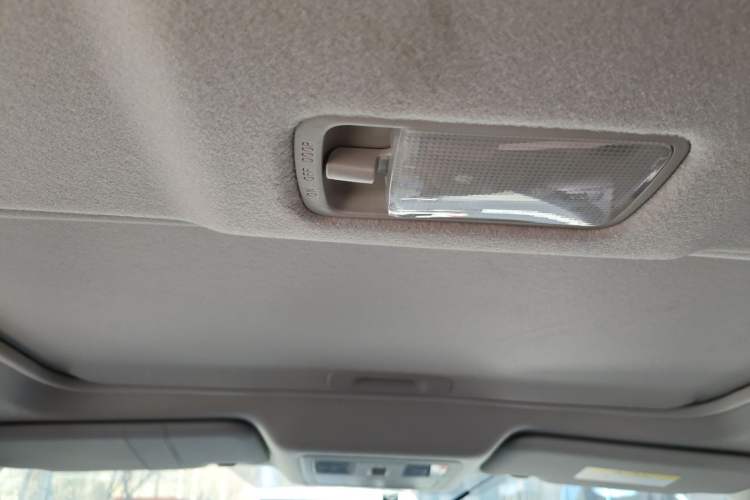 Used Nissan Tiida 2016 1.6L CVT Cool Dynamic Edition Headliner