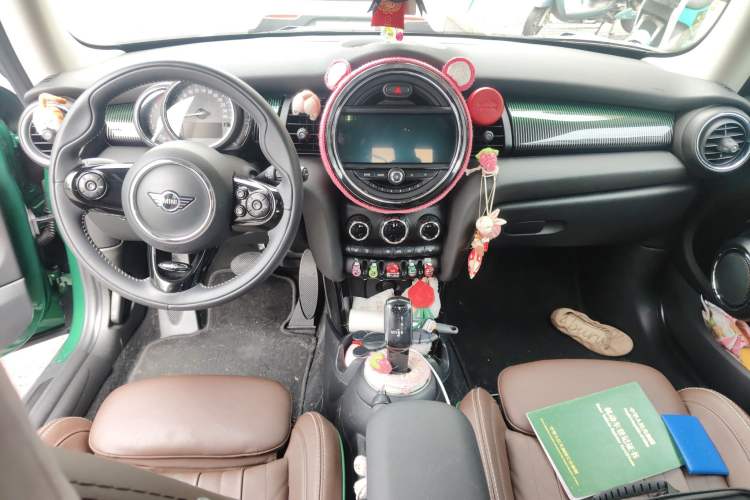 Used MINI 2019 1.5T COOPER 60th Anniversary Edition Center Console