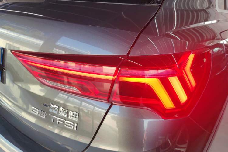 Used Audi Q3 2022 35 TFSI Fashion Dynamic Model
