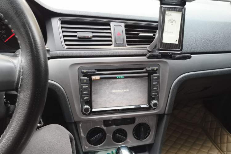 Used Volkswagen Lavida 2013 Revised Classic 1.6L Automatic Fashion Edition
