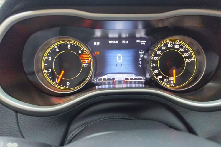 Used Jeep Cherokee 2020 2.0L Two-Wheel Drive Classic Sports Edition
