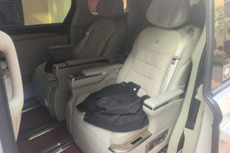 Used Buick GL8 2018 ES 28T Comfort Model China VI Standard
