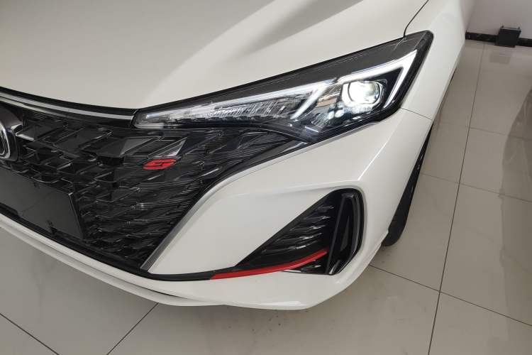 Used CHANGAN Eado 2025 PLUS 1.4T Dual-Clutch High-Energy Version
