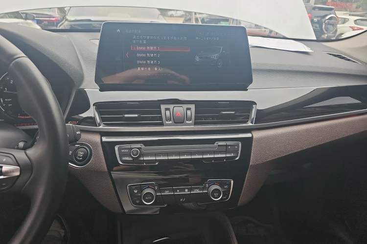 Used BMW X1 2022 sDrive25Li Leading Model
