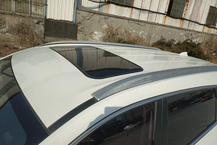 Used Dongfeng Fengon 580 2016 1.5T Manual Luxury Edition