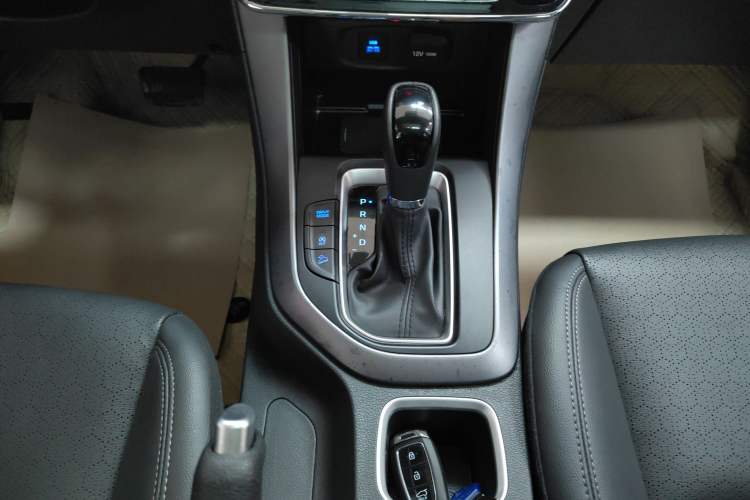 Used Hyundai ix35 2019 2.0L Automatic 2WD Zhiyong·Changxiang Edition China VI Standard Gear Lever