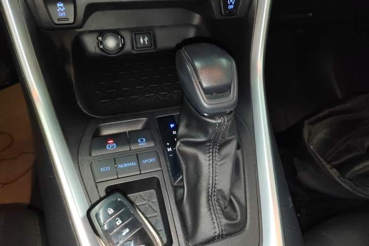 Used Toyota Wildlander 2022 2.0L CVT Two-Wheel Drive Leading Edition