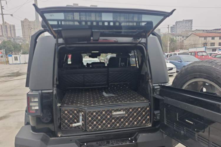 Used BAIC Off-Road BJ40 2018 PLUS 2.3T Automatic Four-Wheel Drive Flagship Version China V Emission Standard