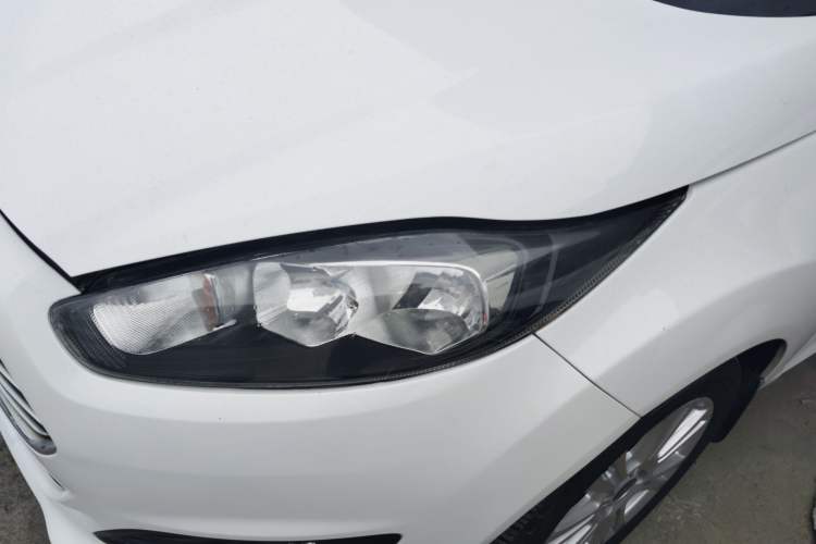 Used Ford Fiesta 2013 Hatchback 1.5L Automatic Fashion Edition