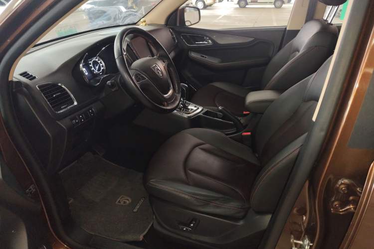 Used Baojun 560 2016 1.8L iAMT Luxury Model
