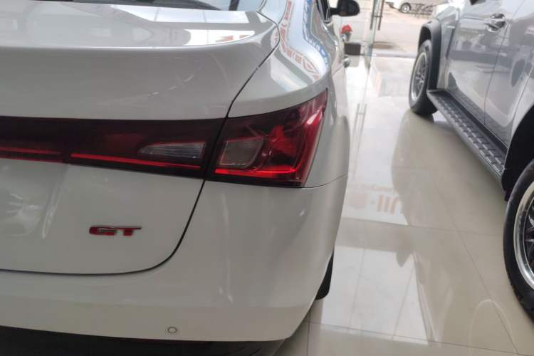 Used MG GT 2016 1.5L Automatic Value-Added Luxury Edition Right Rear Taillight