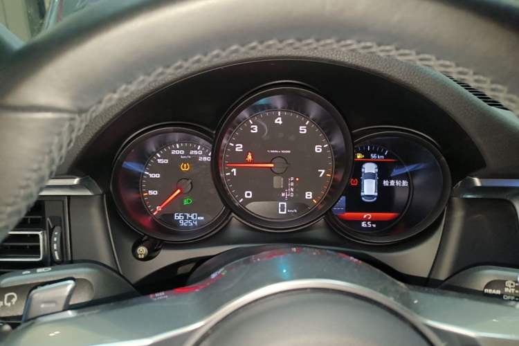 Used Porsche Macan 2018 Macan 2.0T
