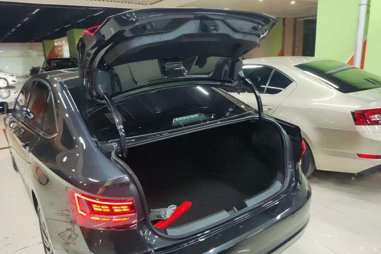 Used Volkswagen Sagitar 2022 280TSI DSG Flyover Edition Trunk