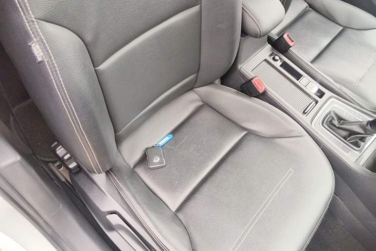 Used Volkswagen Golf 2016 180TSI Automatic Comfort Model Right Front Seat