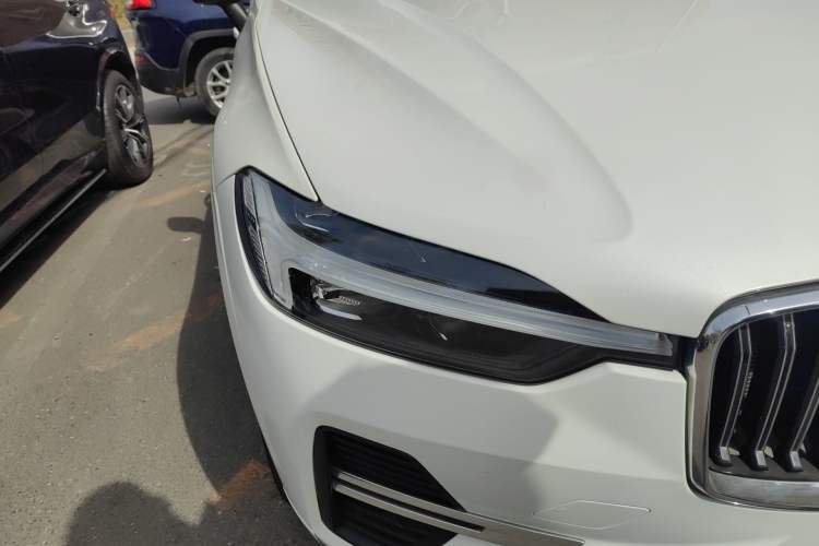 Used Volvo XC60 2024 B5 4x4 Smart Luxury Edition
