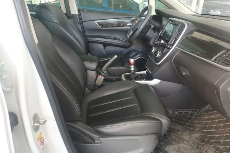 Used BYD Song MAX 2017 1.5T Manual Smart Connect Luxury 7-Seater