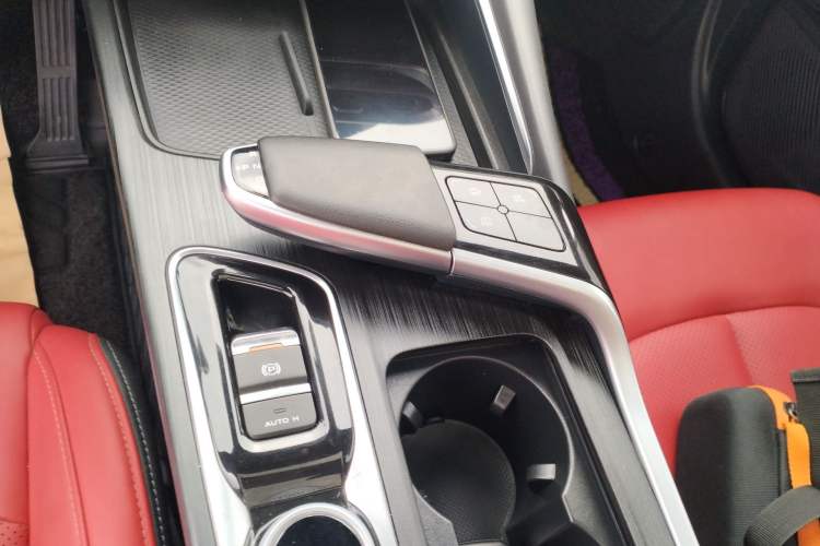 Used CHANGAN UNI-T 2020 1.5T Prestige Version Gear Lever