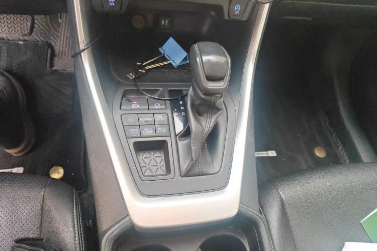 Used Toyota RAV4 2020 2.0L CVT 4x4 Trend Edition