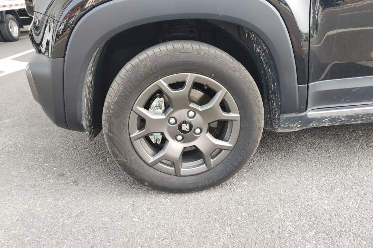 Used Baojun Spark EUV 2026 301km Flagship Edition Left Front Wheel Hub