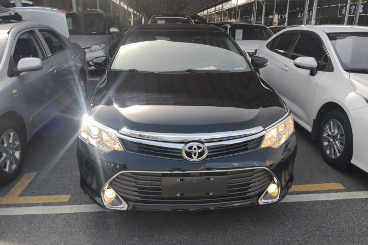 Used Toyota Camry 2015 2.0G Premier Edition Front