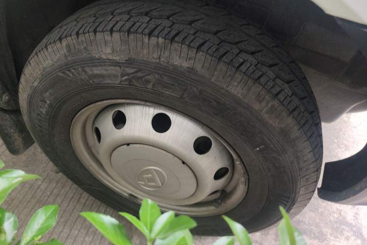 Used SAIC MAXUS Xintu V80 
