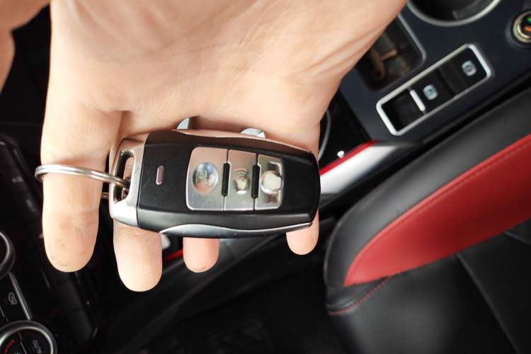 Used Haval H2 2018 Chuanxiang Edition Blue Badge 1.5T Dual-Clutch Two-Wheel Drive ZhiShang Model