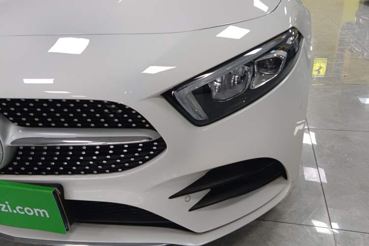 Used Mercedes-Benz A-Class 2020 Restyled A 200 L Sport Sedan Fashion Version Left Front Headlight