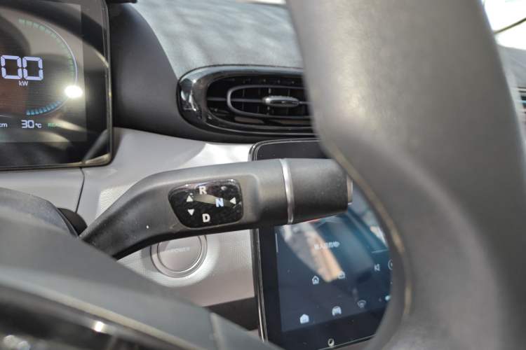 Used Leapmotor T03 2023 310 Lite Edition Gear Lever