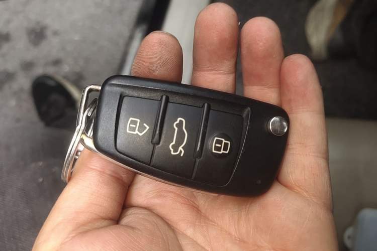 Used Audi A6L 2011 2.4L Comfort Edition