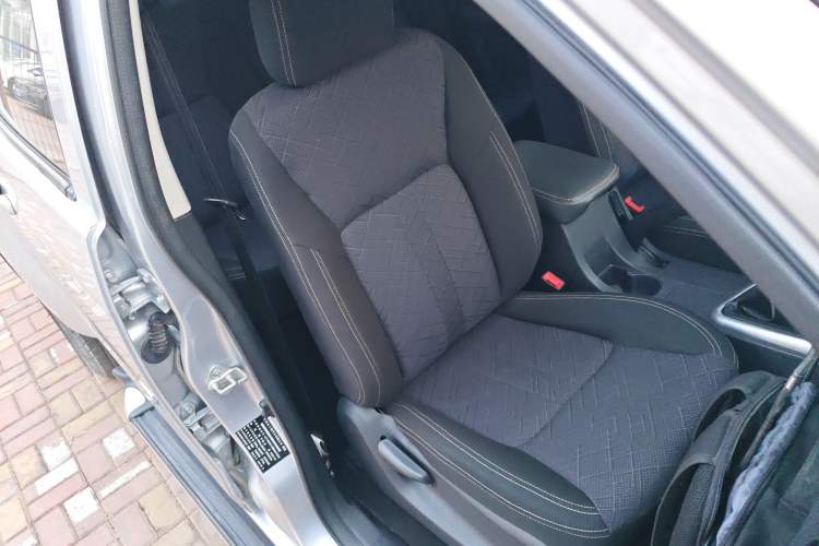 Used Isuzu JLM 2020 2.8T Classic Two-Wheel Drive Diesel Euro VI Comfort Plus Extended Version JE493ZLQ6E