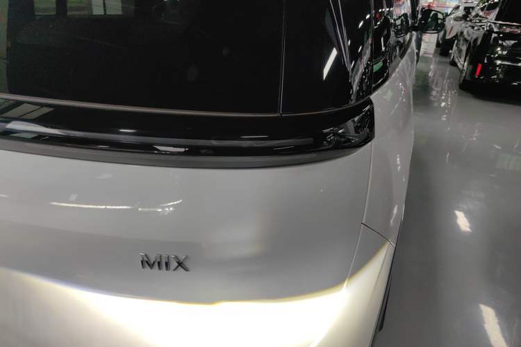 Used Zeekr MIX 2025 Intelligent Driving Version
