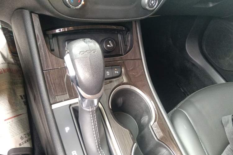 Used Buick Verano 2018 Sedan 20T Dual-Clutch Leading Model Gear Lever