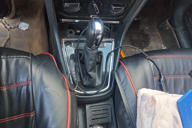 Used Volkswagen Bora 2018 1.5L Automatic Comfort Model Gear Lever