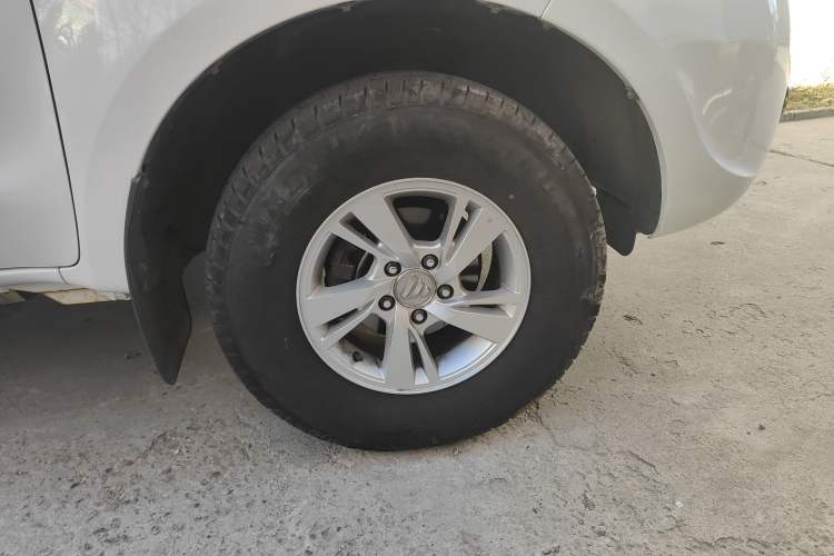 Used Foton Conqueror 3 2020 2.4L Explorer 3 Two-Wheel Drive E-commerce Edition Low Cargo Bed Standard Axle 4K22D4M