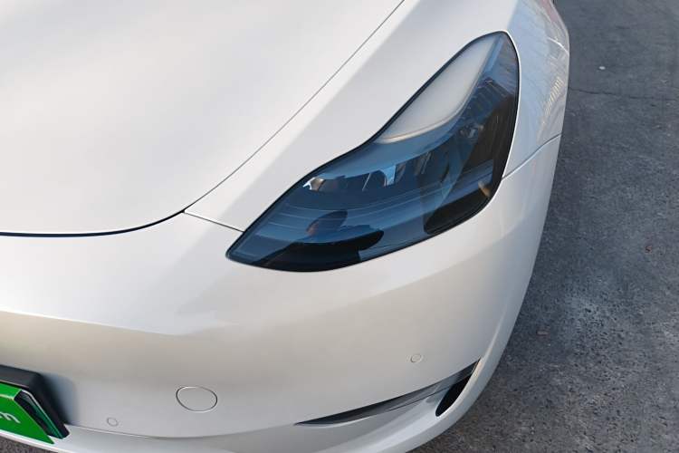 Used Tesla Model Y 2023 Long-Range All-Wheel-Drive Version