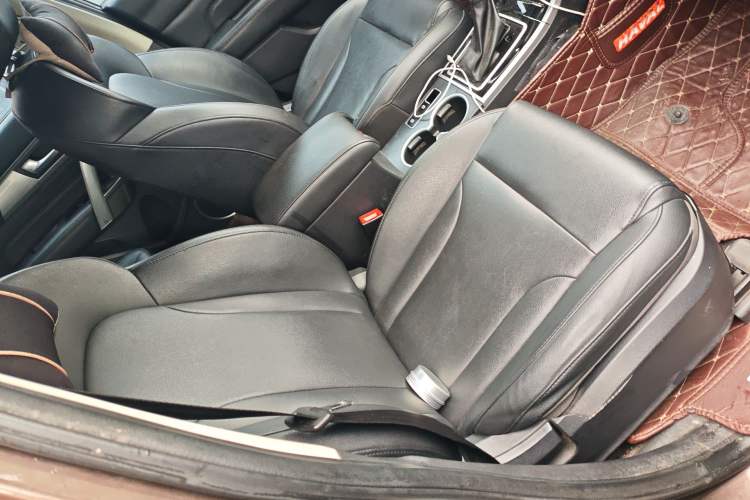 Used Haval H2 2017 Red-Label 1.5T Automatic Two-Wheel Drive Luxury Model