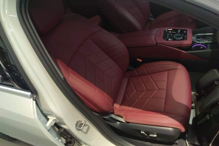 Used BMW 5 Series 2025 530Li Leading Model M Sport Package