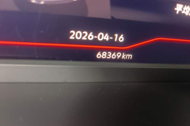 Used Volkswagen Passat 2022 330TSI Luxury Edition Odometer Close Up