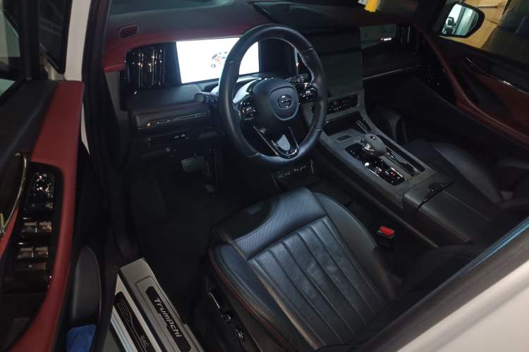 Used GAC Trumpchi M8 2023 Zongshi Series Dual-Motor Supreme Edition