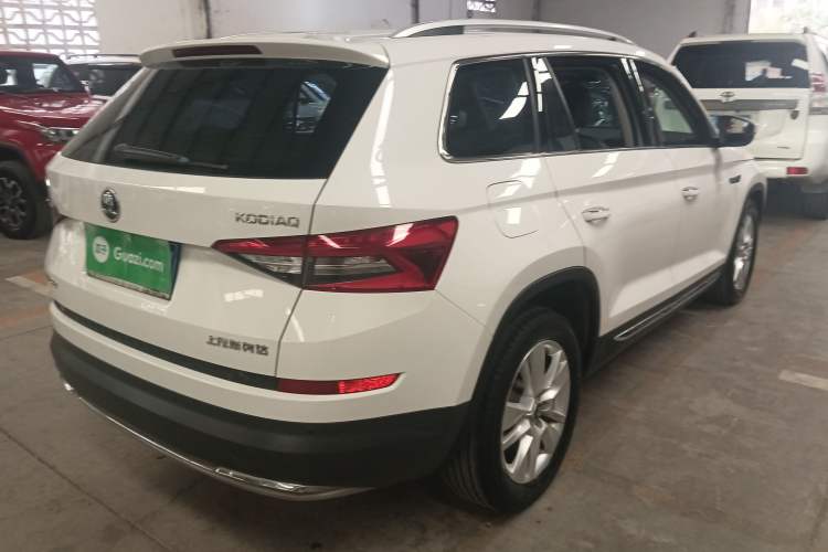 Used Skoda Kodiaq 2018 Facelifted TSI330 5-Seater Two-Wheel-Drive Luxury Enjoyment Edition
