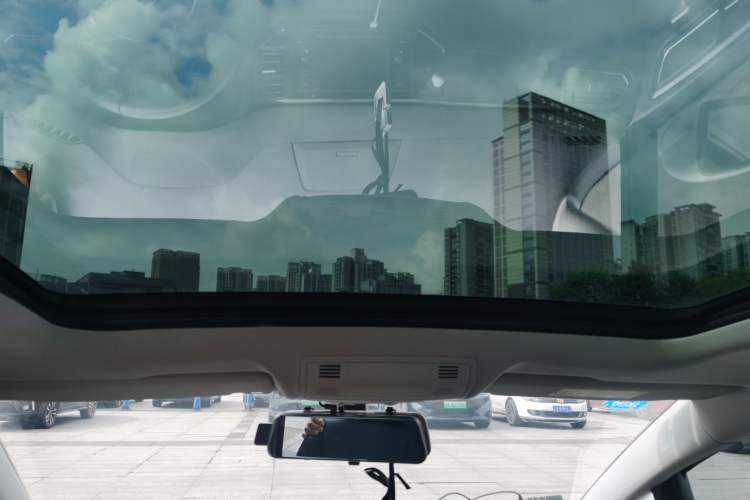 Used Volkswagen Golf Sportsvan 2018 230TSI Automatic Trend Edition Headliner