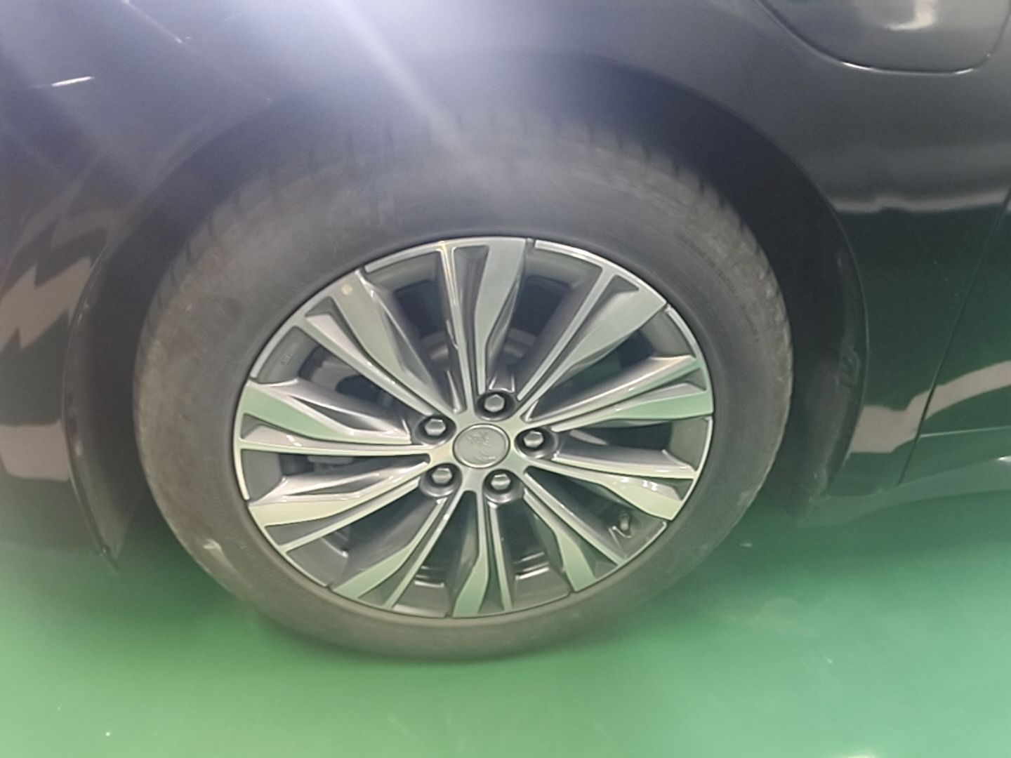 Hongqi E-QM5 2024 500km Range Edition — снимка 10