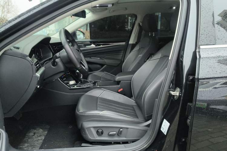 Used Volkswagen Passat 2023 Revised 330TSI Elite Edition
