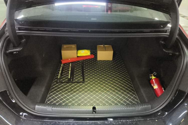 Used BMW 5 Series 2026 Facelift Model 530Li Leading Edition M Sport Package
