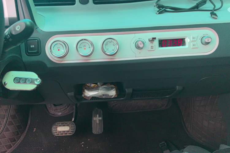 Used Wuling Hongguang MINIEV 2022 Macaron Premium Model – Lithium Iron Phosphate