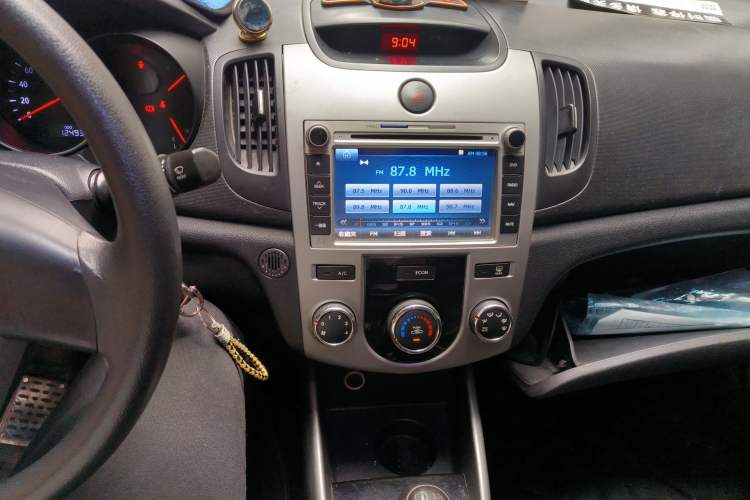 Used Kia Forte 2014 1.6L MT GL
