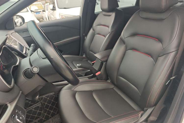 Used Chevrolet Monza 2020 Light Hybrid RS 330T Automatic Comfort Edition Left Front Seat